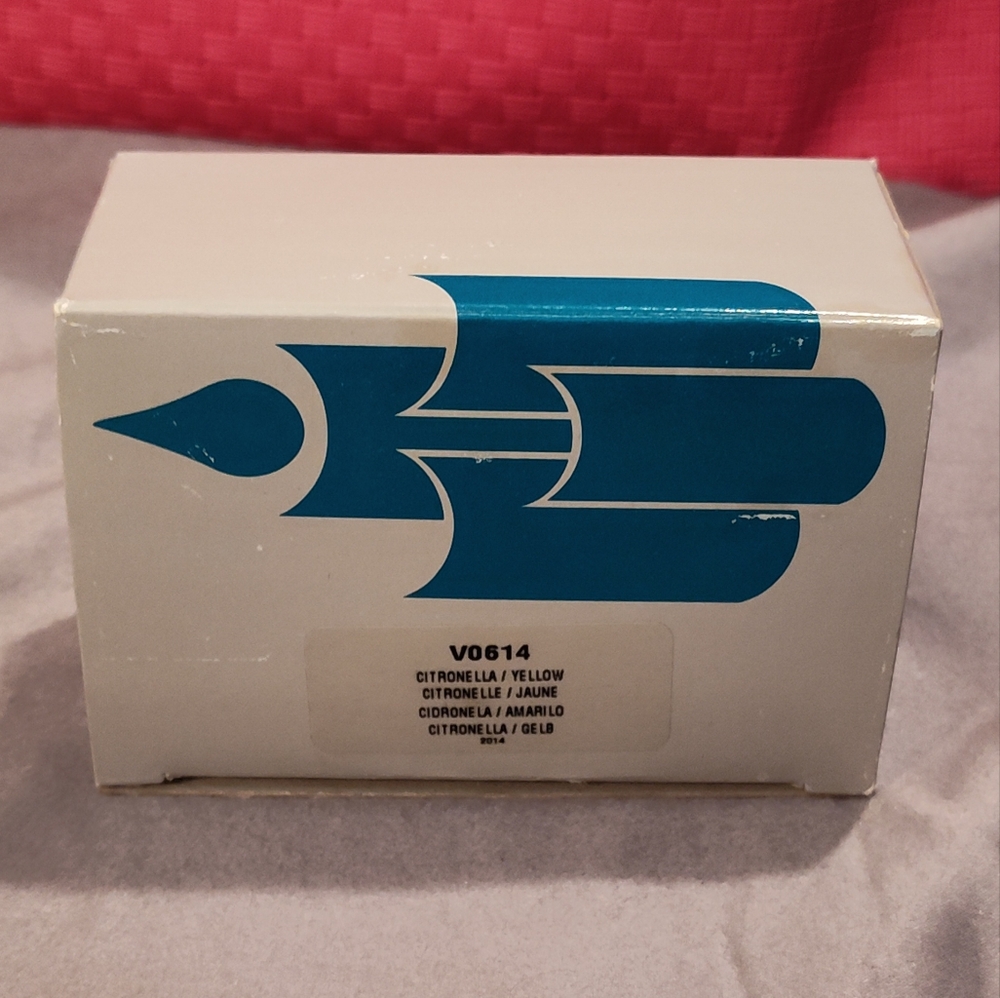 NWT!! PartyLite Citronelle Votive Candles 6ct